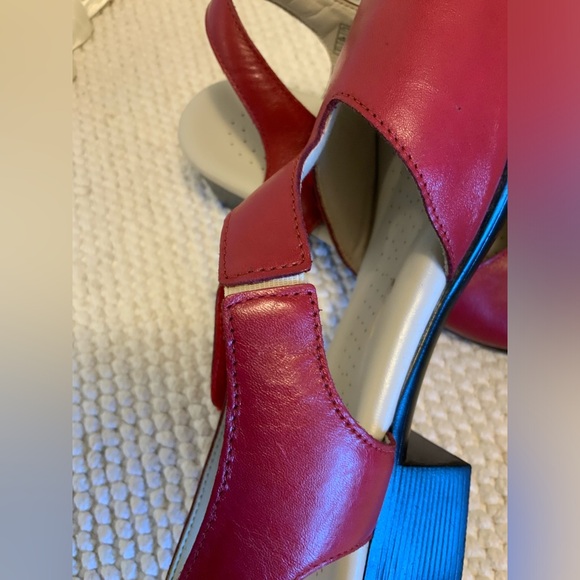 SAS - Picture 11 of 12